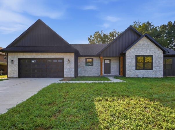 1980 Appian Way, Springfield, OH 45503