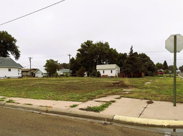 600 W 5th St, Julesburg, CO 80737