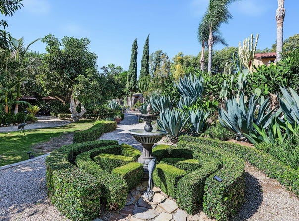11110 E Las Posas Road, Camarillo, CA 93012