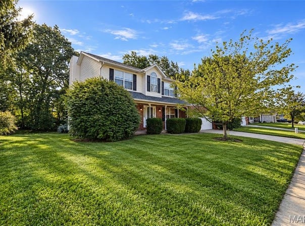 1106 Illini Drive, O'Fallon, IL 62269