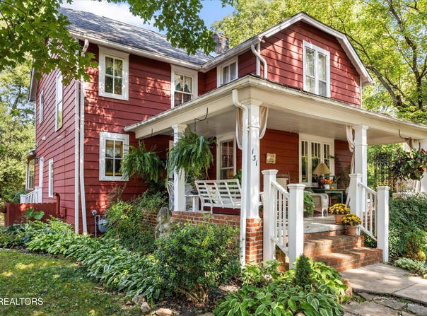131 Indiana Ave, Maryville, TN 37803