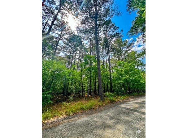 26 Mangrove Road, Broken Bow, OK 74728