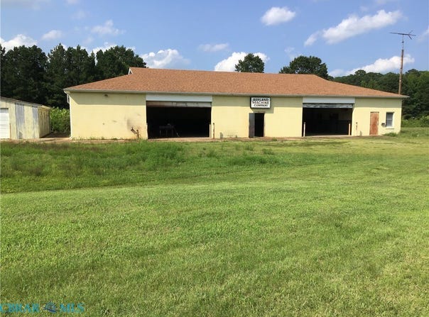 7562 Crab Thicket Rd, Gloucester, VA 23061