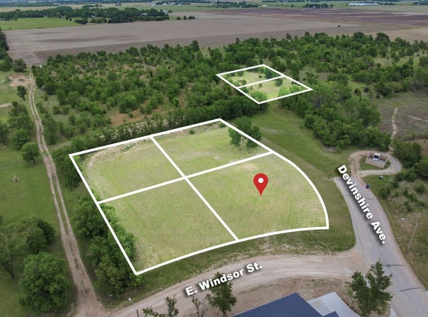 301 N Devinshire Ave, Bentley, KS 67016