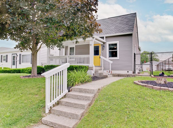 73 S 3rd Avenue, Beech Grove, IN 46107