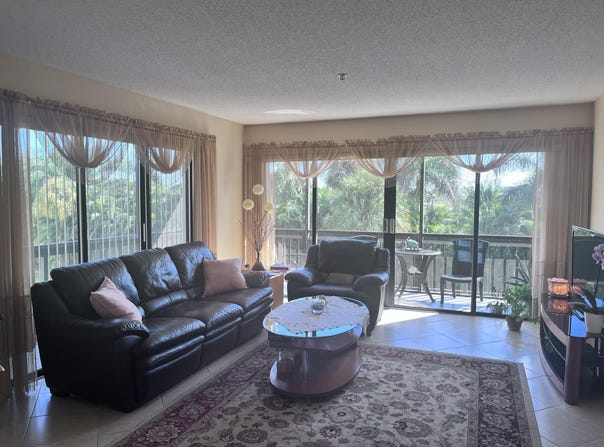 3000 PRESIDENTIAL Way, West Palm Beach, FL 33401