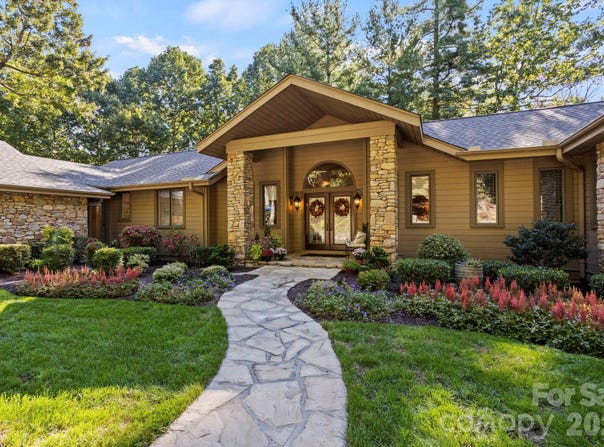 308 Kenmure Drive, Flat Rock, NC 28731