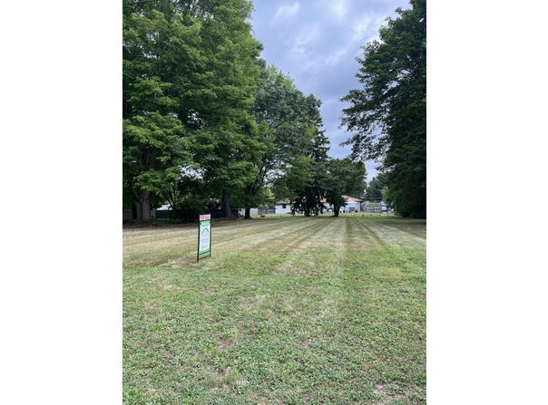 Yale Avenue, Richland, MI 49083