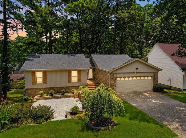 13013 Lemoncrest Lane, Little Rock, AR 72210