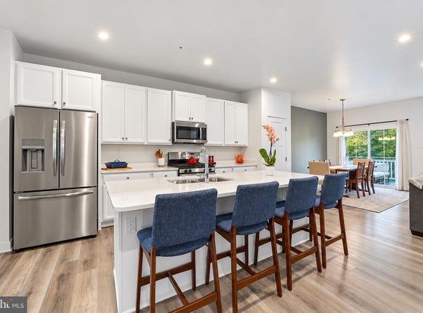 7956 MILLTOWN Circle, CHELTENHAM, PA 19012