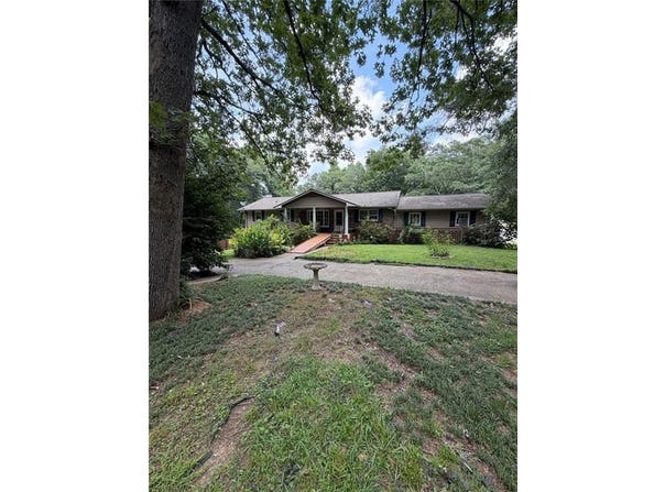 329 RIVERBEND Drive, Royston, GA 30662