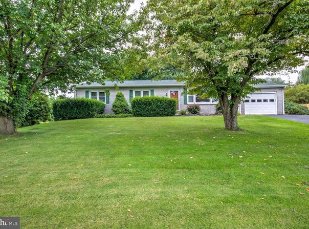 720 MEADOW Drive, HONEY BROOK, PA 19344