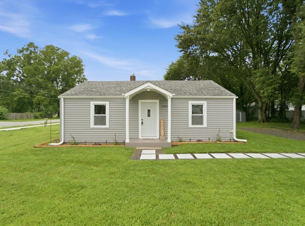 2806 Blake Road, Portage, IN 46368
