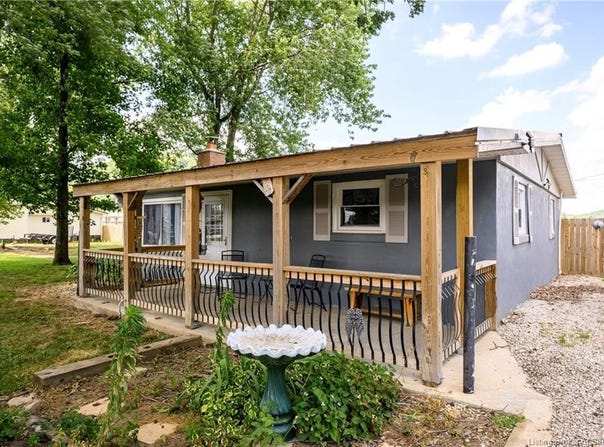 7583 E Riverside Drive, Madison, IN 47250