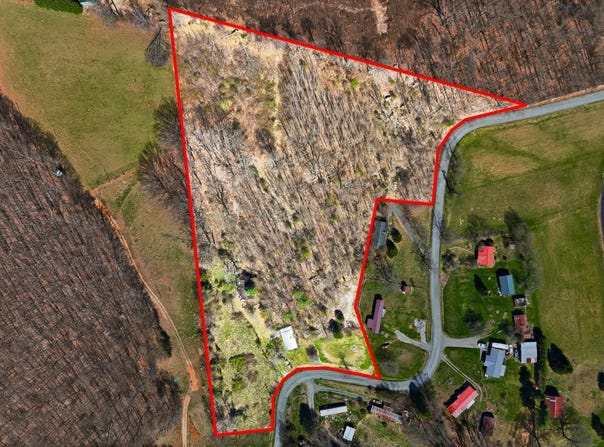 486 Cloud High Road, Duffield, VA 24244