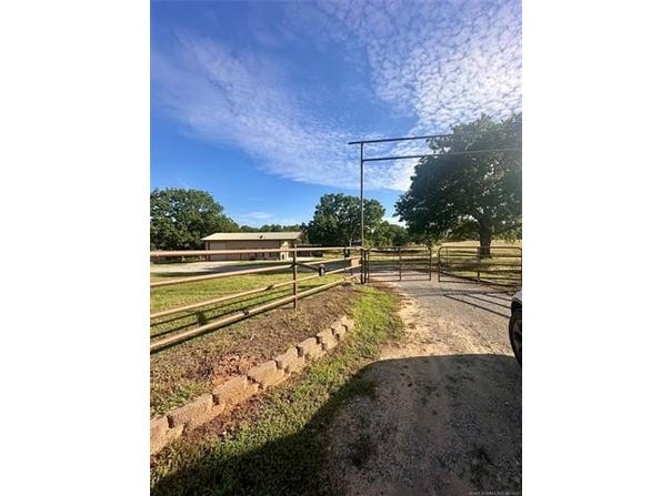 4581 Lemon Hill, Calera, OK 74730