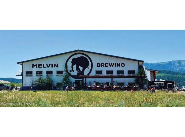 624 COUNTY ROAD 101, Alpine, WY 83128