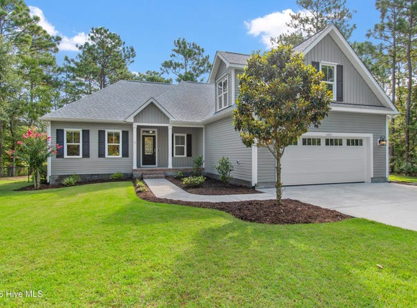 1400 Cottage Lane, Boiling Spring Lakes, NC 28461