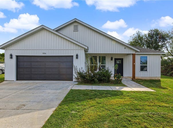554 S West Avenue, Lincoln, AR 72744