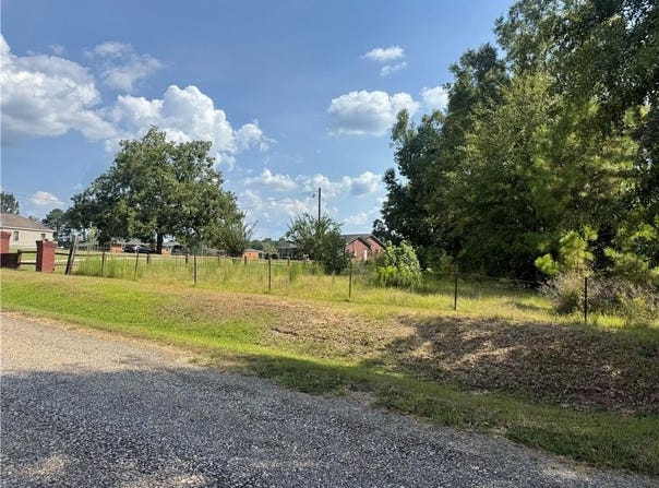 Bethel Road, Pittsview, AL 36871