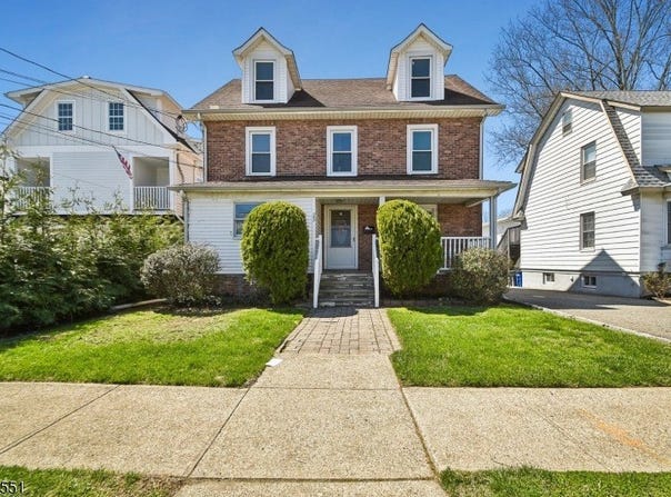 23 Blaine St, Millburn Twp., NJ 07041-1308