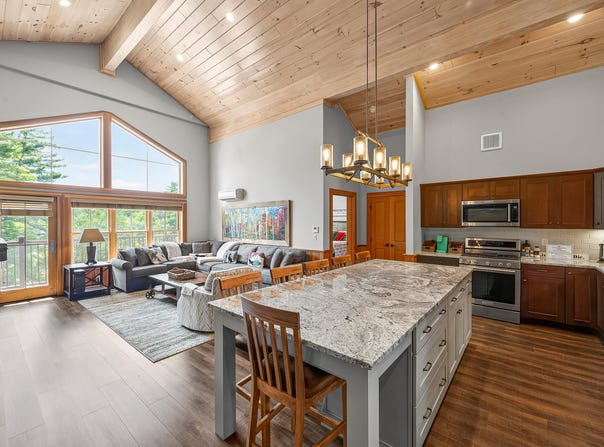 235 Skimobile Road, Conway, NH 03860
