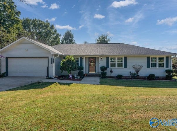 1114 Cimarron Drive, Scottsboro, AL 35769