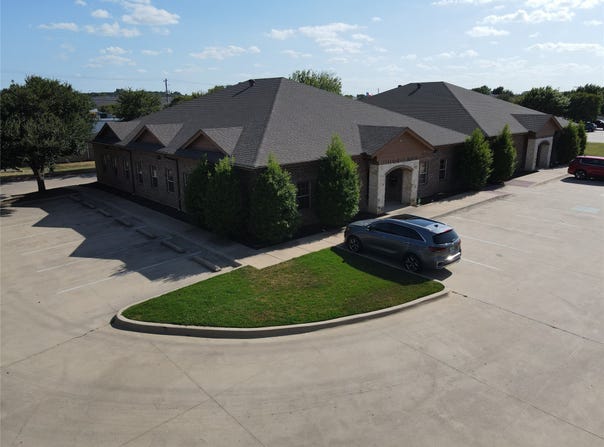 200 Meadowlands Boulevard, Keller, TX 76248
