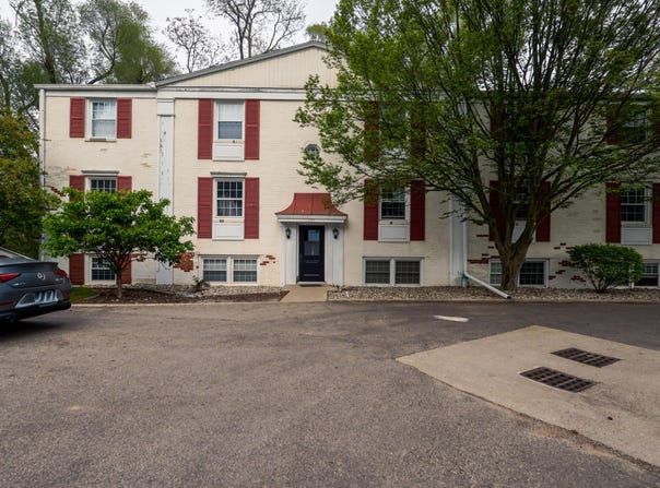 724 C Garland Circle, Kalamazoo, MI 49008