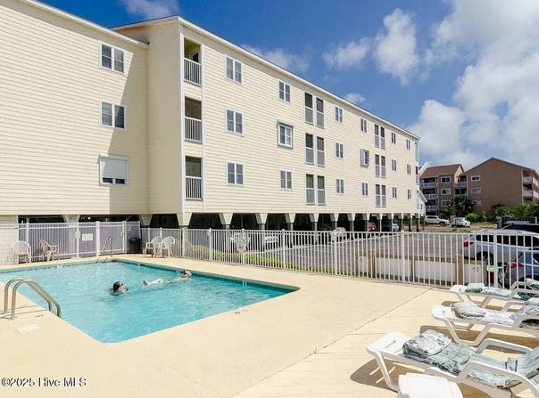 1004 S Carolina Beach Avenue, Carolina Beach, NC 28428
