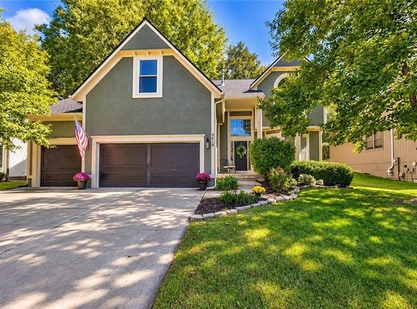 4619 Aminda Street, Shawnee, KS 66226