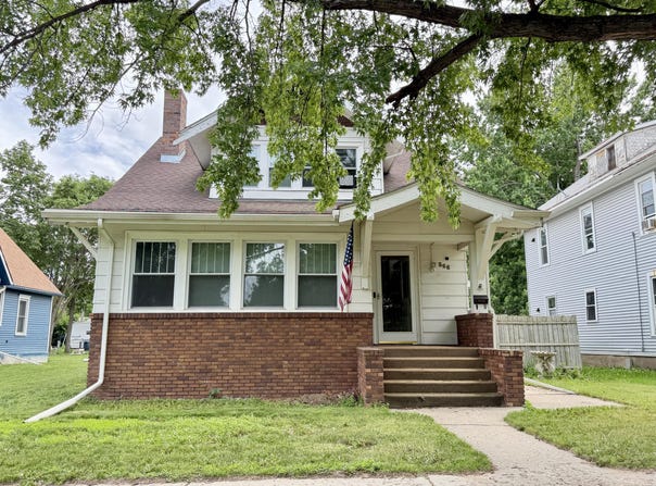 566 4th St SW, Huron, SD 57350