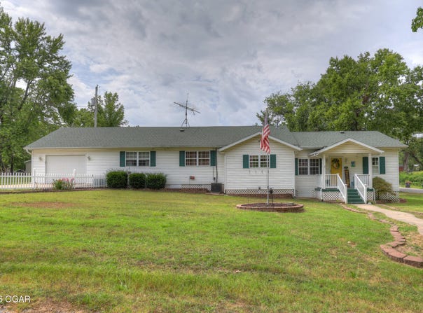 101 3rd Street, Jasper, MO 64755