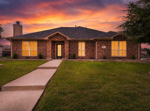 602 Hearthstone Drive, Lancaster, TX 75146