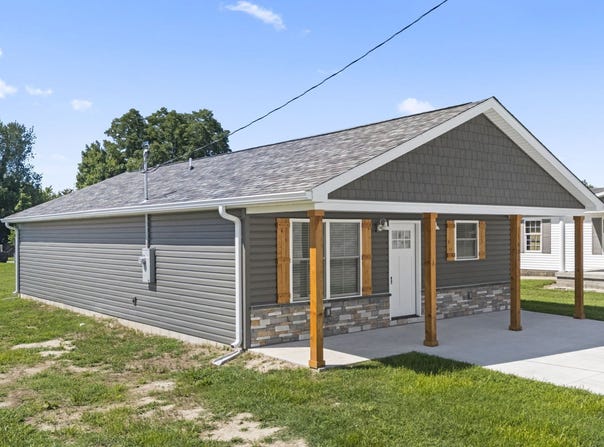 403 W Howard Street, Crothersville, IN 47229