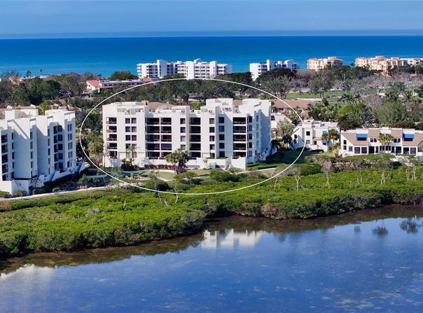 1932 HARBOURSIDE DRIVE, LONGBOAT KEY, FL 34228