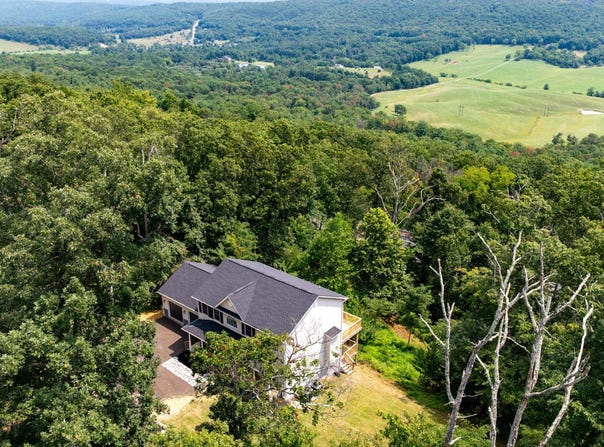 254 FALCON VIEW Drive, AUGUSTA, WV 26704