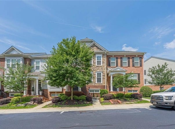 2296 Limehurst Drive NE, Brookhaven, GA 30319