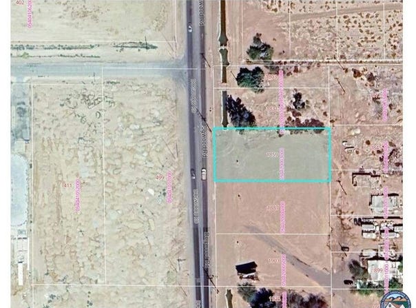 1859 S Dogwood Rd, El Centro, CA 92243