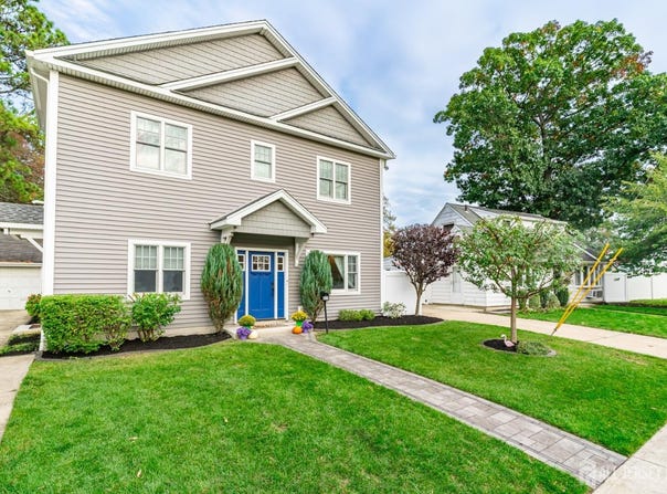 27 Marshall Place, Sayreville, NJ 08872