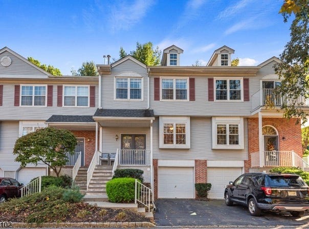 19 Birch Terrace, Mount Arlington Boro, NJ 07856-1329