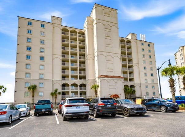 2151 Bridgeview Ct., North Myrtle Beach, SC 29582