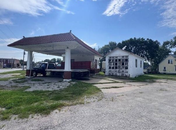 Berry Street, Hamilton, MO 64644