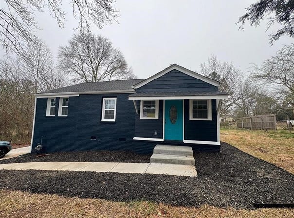 1418 E 10th Street, West Point, GA 31833