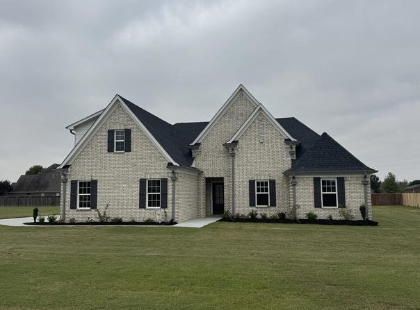 612 N E LAKE DRIVE, Marion, AR 72364