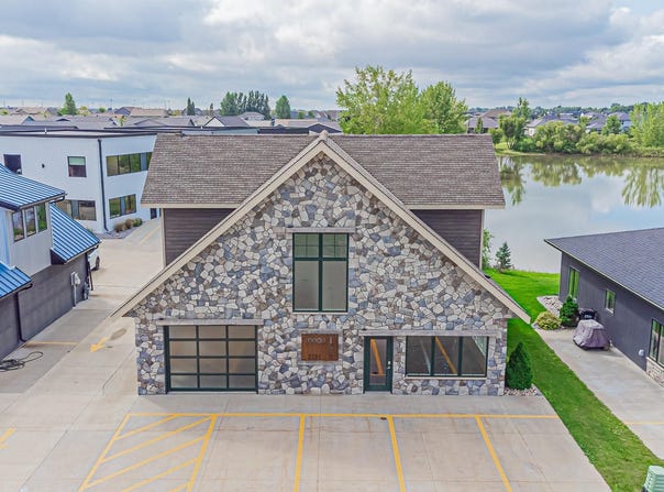 3251 Oak Ridge Loop E, West Fargo, ND 58078