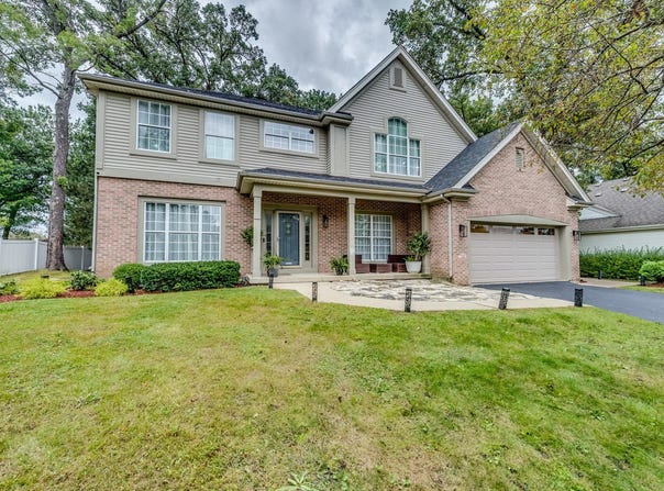 550 Meadowview Drive, Wauconda, IL 60084