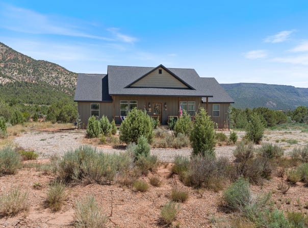 3014 E Badger Way, New Harmony, UT 84757