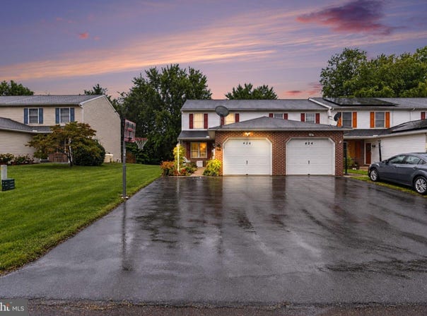 426 GROFFDALE Road, QUARRYVILLE, PA 17566