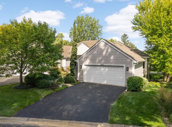 2934 Pelican Point Circle, Mound, MN 55364
